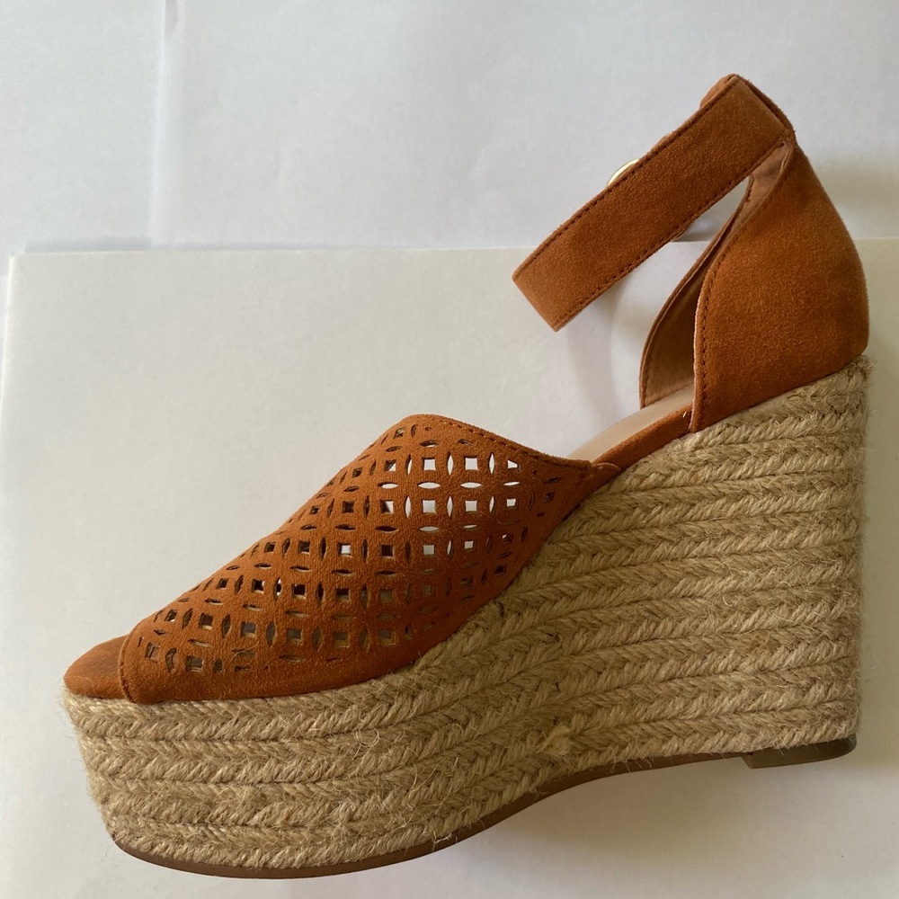 Wedges - Picture 5 of 7
